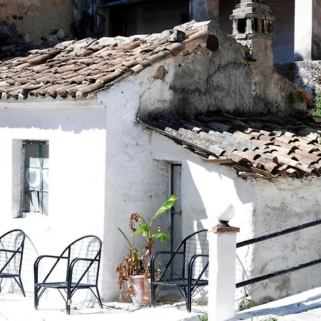 Traditional On The Hillside Of Antiperni Holiday home