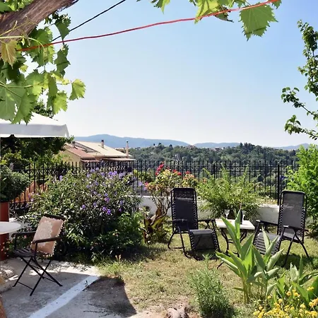 Holiday home Traditional On The Hillside Of Antiperni Antipernoi